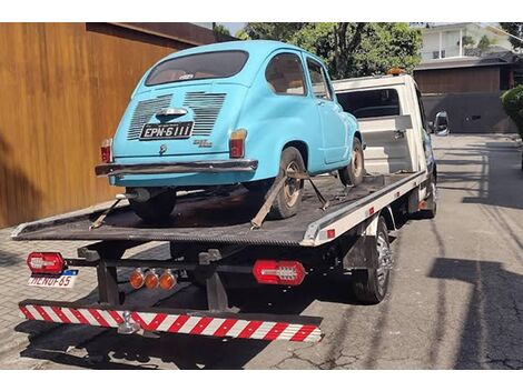 Empresa de Guincho na Avenida Isaltino Victor de Moraes