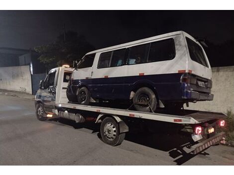 Remoção de Vans na Avenida Isaltino Victor de Moraes